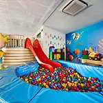 Vacationclub - Seaside Apartament 411